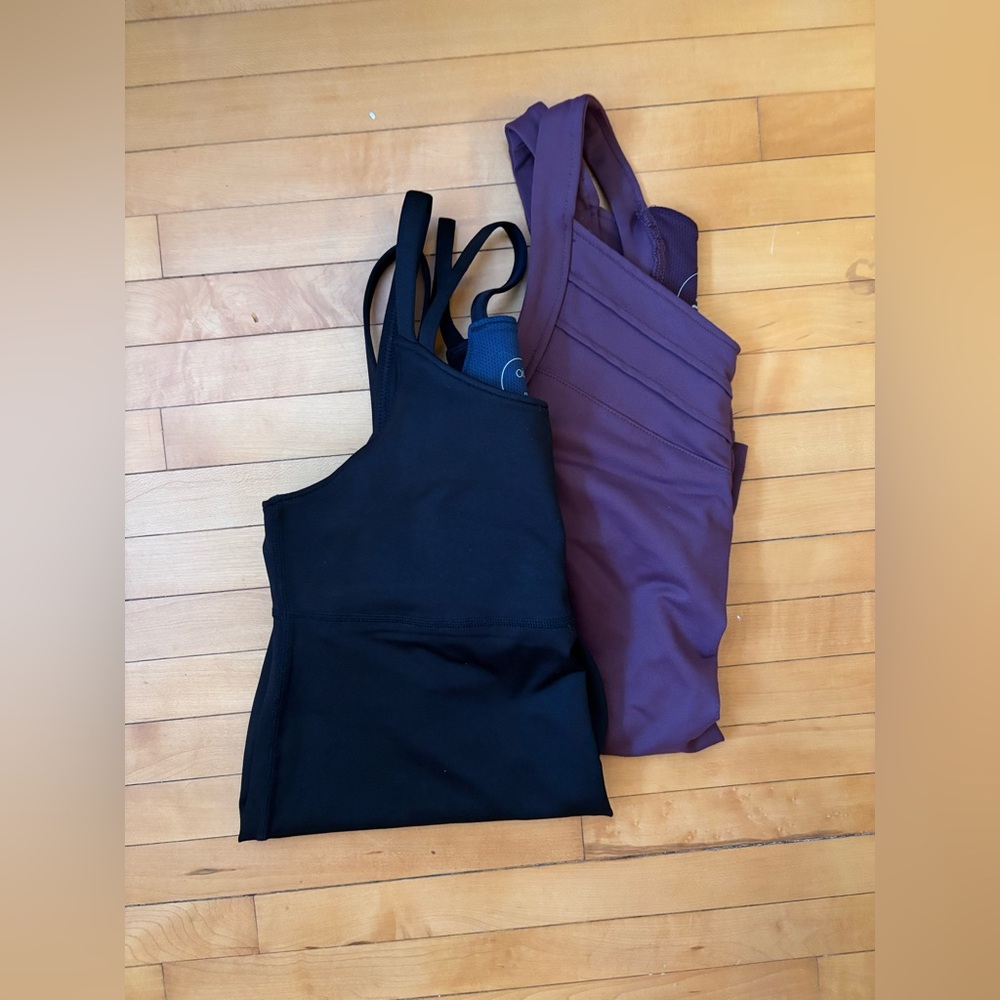 Women’s Strappy Workout Tank Tops - Black and Plum